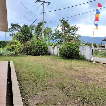 Villa Lembang Bunda Cikareumbi エクステリア 写真